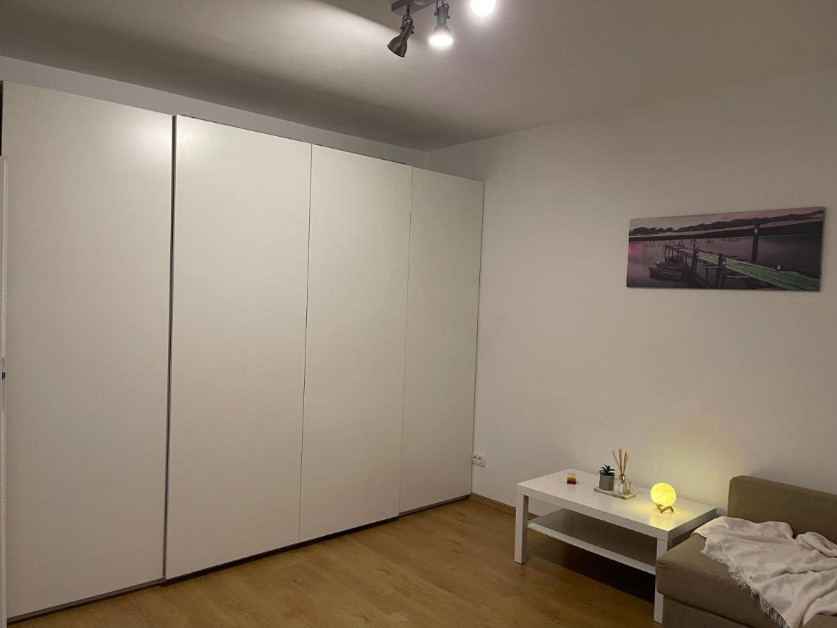 Gold Luxury Apartment Close To Presidential Palace Bucarest Esterno foto