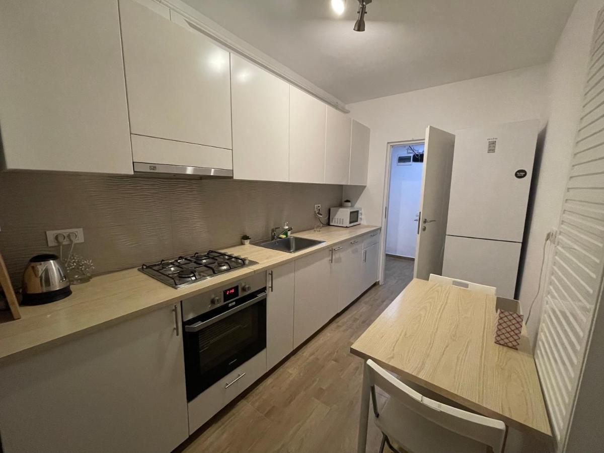 Gold Luxury Apartment Close To Presidential Palace Bucarest Esterno foto