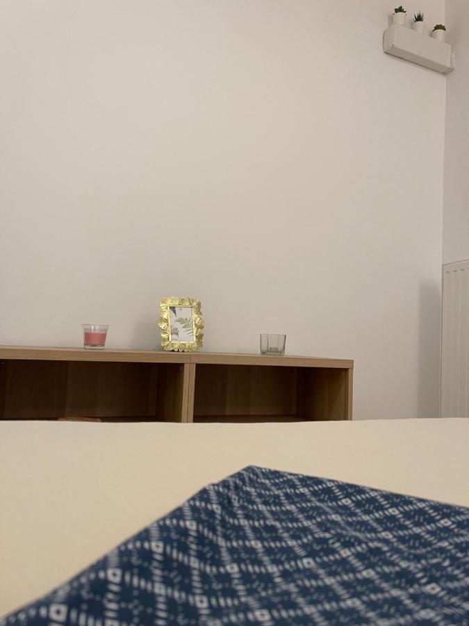 Gold Luxury Apartment Close To Presidential Palace Bucarest Esterno foto